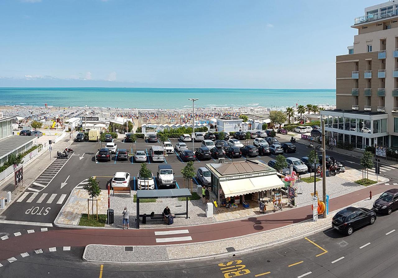 Sorriso - Molto Piu Di Stella Hotel Riccione